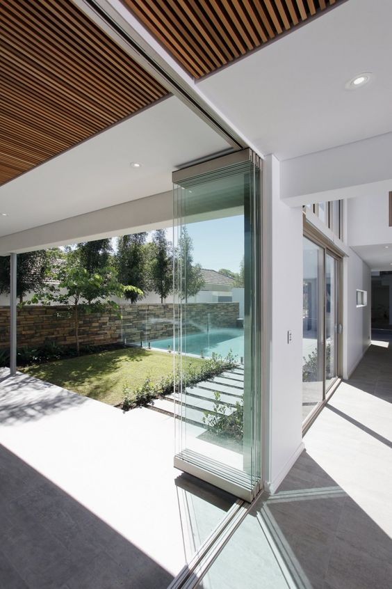 Frameless 10mm Tempered Glass Folding Doors Manufacturers, Frameless 10mm Tempered Glass Folding Doors Factory, Supply Frameless 10mm Tempered Glass Folding Doors