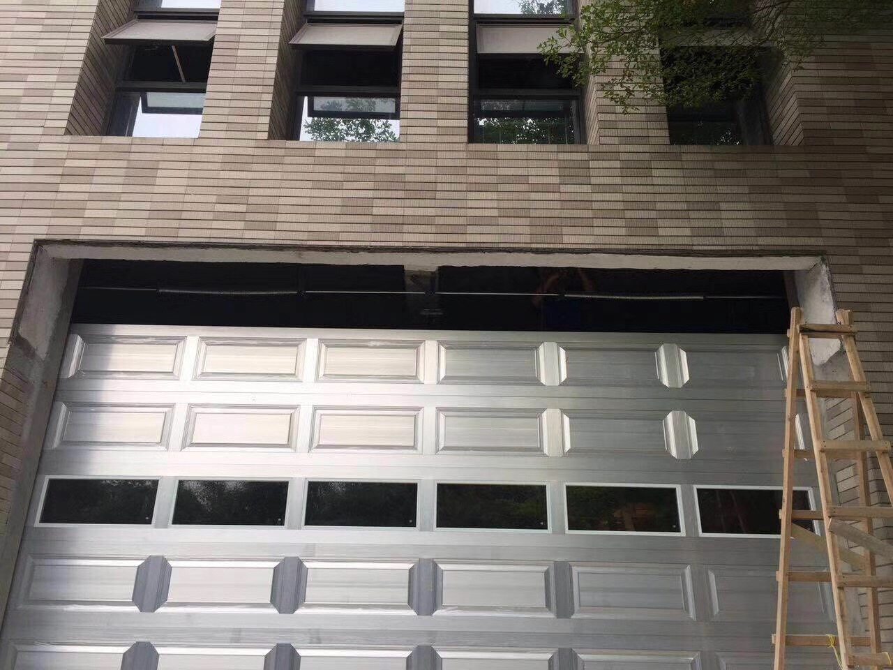 insulated garage door