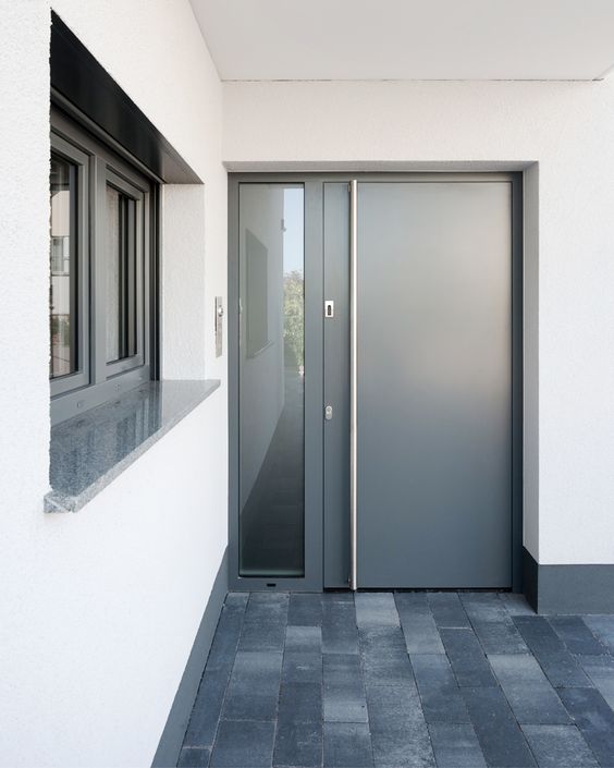sidelight door